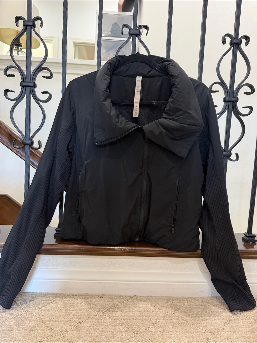 lululemon athletica Black Quilted Puffer Jacket with Ribbed Sleeves